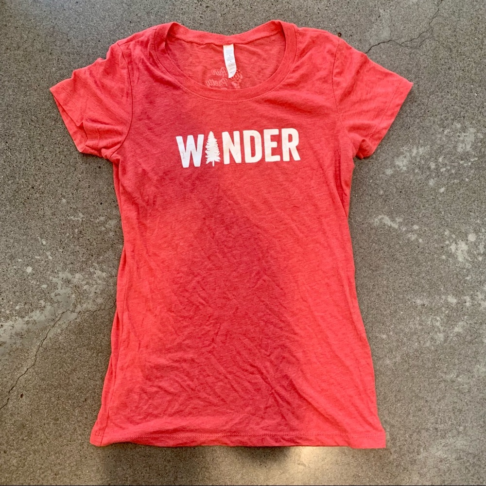 Wander Tee